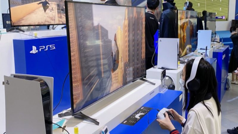 SHANGHAI – Sony Interactive Entertainment Inc.’s PlayStation 5 gaming console is enjoying a boom among Chinese …